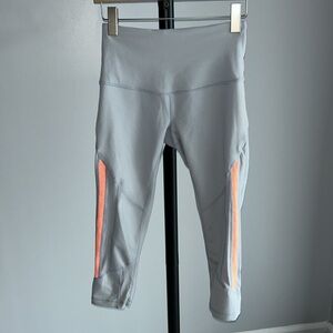 ZELLA S/P Grey Orange Cropped Legging EUC